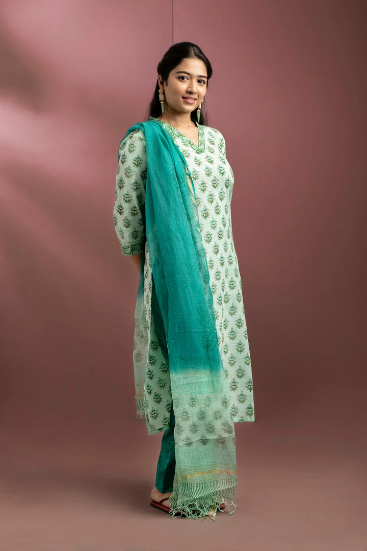 Magizham Tulip Ever Willow 3 Magizham Tulip Ever Willow