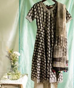 Manjal Couture Mahi Suit Set - Black