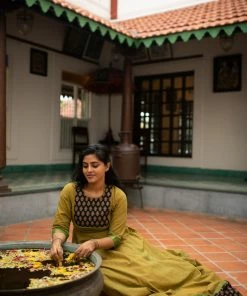 Manjal Couture Margazhi Moments Thulir