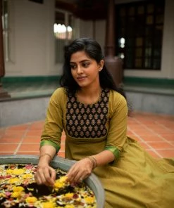 Manjal Couture Margazhi Moments Thulir