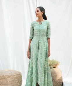 Niram Aadya - Sage Green