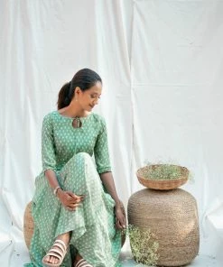 Niram Aadya - Sage Green