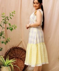 ANECDOTE Breezy Summer Charming Lemon