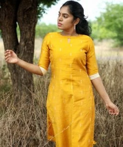 KUNDAVAI Ridha Yellow Margazhi Moments
