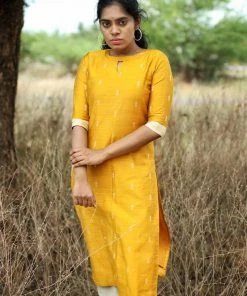 KUNDAVAI Ridha Yellow Margazhi Moments