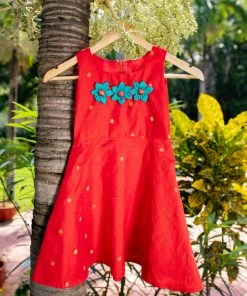 The Stitches Nila Red