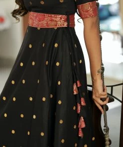 Ekanta Kara Black Dress Margazhi Moments