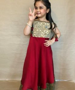 Ekanta Upasna Maroon Mini