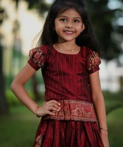 Ekanta Mini Corner Sangamithrai Maroon Mini