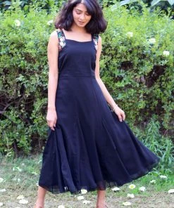 ANECDOTE Raven Breezy Summer