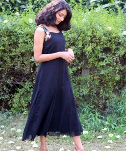 ANECDOTE Raven Breezy Summer