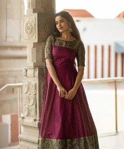 Ekanta Margazhi Moments Athulya Magenta