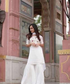 Label RishMaan Jasmine Uptown Contemporary