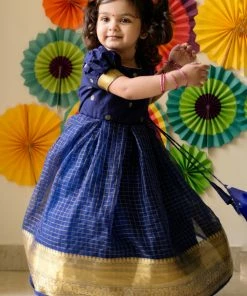 Ekanta Saatvika Navy Mini Mini Corner