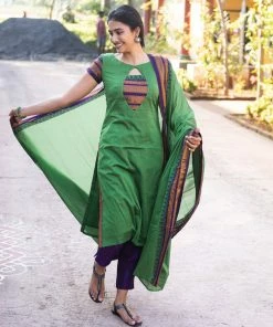 TRAYEE Esha - Nursing