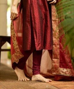 Ekanta Sangamithrai Maroon