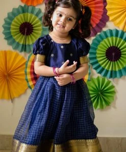 Ekanta Saatvika Navy Mini Mini Corner