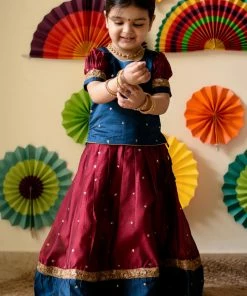 Ekanta Mini Corner Kayalvizhi Maroon And Blue Mini