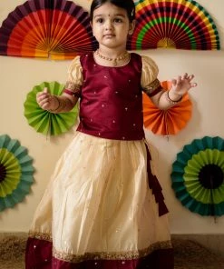 Ekanta Kayalvizhi Beige And Maroon Mini