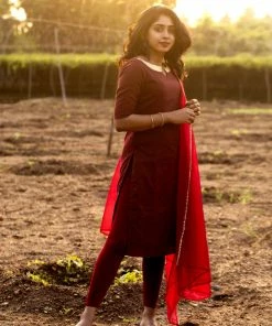 KUNDAVAI Margazhi Moments Aara Meroon