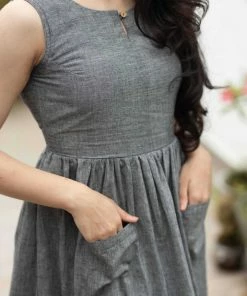 Ekanta Margazhi Moments Meghna Grey Mangalagiri Dress