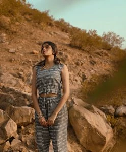 KUNDAVAI Ever Willow Jhansi - Grey Ikkat Co-Ord Set