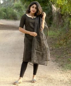 KUNDAVAI Aara Black Margazhi Moments