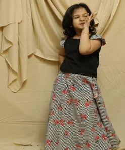 The Stitches Mona Floral Set Mini Corner