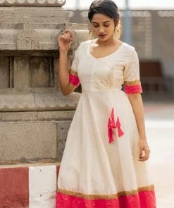 Ekanta Margazhi Moments Kayalvizhi Cream And Orange