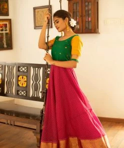 Ekanta Shambavi Magenta Margazhi Moments