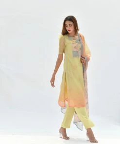 Label RishMaan Amber