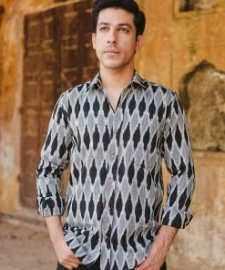 PRINTS VALLEY Men's Shirt Grey Black Honeycomb Ikat Shirt