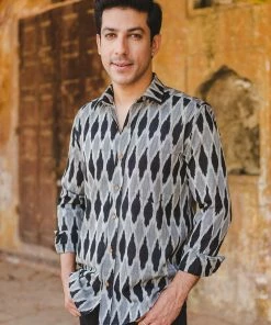 PRINTS VALLEY Men's Shirt Grey Black Honeycomb Ikat Shirt