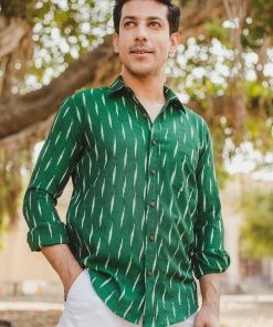PRINTS VALLEY Men's Shirt Green Tiny Woven Ikat Shirt