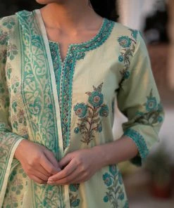 PRINTS VALLEY Pastel Green Mughal Set