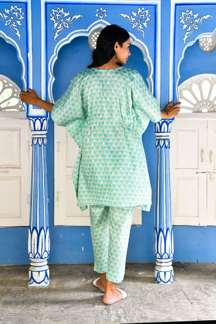 PRINTS VALLEY Jaipur Tales Pastel Blue Triangle Kaftan Set 3 PRINTS VALLEY Jaipur Tales Pastel Blue Triangle Kaftan Set