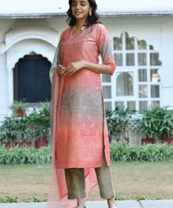 PRINTS VALLEY Jaipur Tales Ayushi-Peach Shaded Bhandej Set