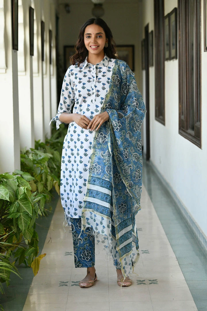 PRINTS VALLEY Jaipur Tales White Blue Buti Floral Set 1 PRINTS VALLEY Jaipur Tales White Blue Buti Floral Set