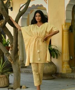 PRINTS VALLEY Pastel Yellow Triangle Kaftan Set