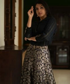 The Stitches Ziva - Black Margazhi Moments