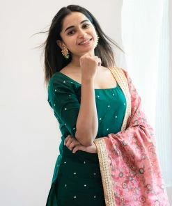 Ekanta Chaaya- Green Top With Pink Kalamkari Printed Dupatta Margazhi Moments