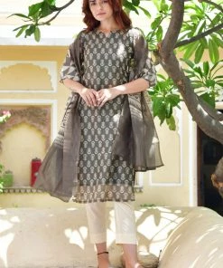 PRINTS VALLEY Bottle Green Buti Kurta Set Jaipur Tales 7 PRINTS VALLEY Bottle Green Buti Kurta Set Jaipur Tales