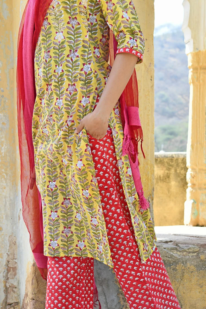 PRINTS VALLEY Yellow Stripe Floral Red Buti Set With Dupatta Jaipur Tales 2 PRINTS VALLEY Yellow Stripe Floral Red Buti Set With Dupatta Jaipur Tales