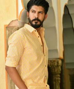 PRINTS VALLEY Yellow Red Diamond Shirt