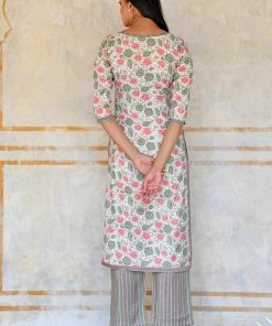 PRINTS VALLEY Off-White Pink Lotus Floral Print Set Jaipur Tales 6 PRINTS VALLEY Off-White Pink Lotus Floral Print Set Jaipur Tales