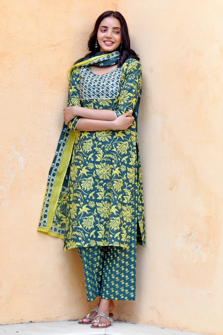 PRINTS VALLEY Bottle Green Yellow Buti Set With Dupatta 2 PRINTS VALLEY Bottle Green Yellow Buti Set With Dupatta