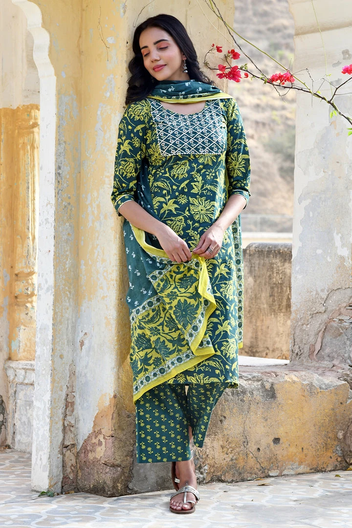 PRINTS VALLEY Bottle Green Yellow Buti Set With Dupatta 1 PRINTS VALLEY Bottle Green Yellow Buti Set With Dupatta