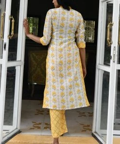 PRINTS VALLEY Yellow Stripe Bail Print Set 7 PRINTS VALLEY Yellow Stripe Bail Print Set