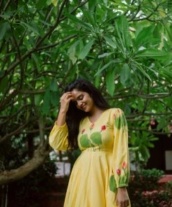 ATHIRA Sienna Madras Rhapsody