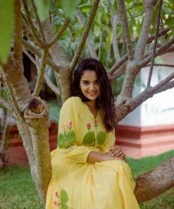 ATHIRA Sienna Madras Rhapsody